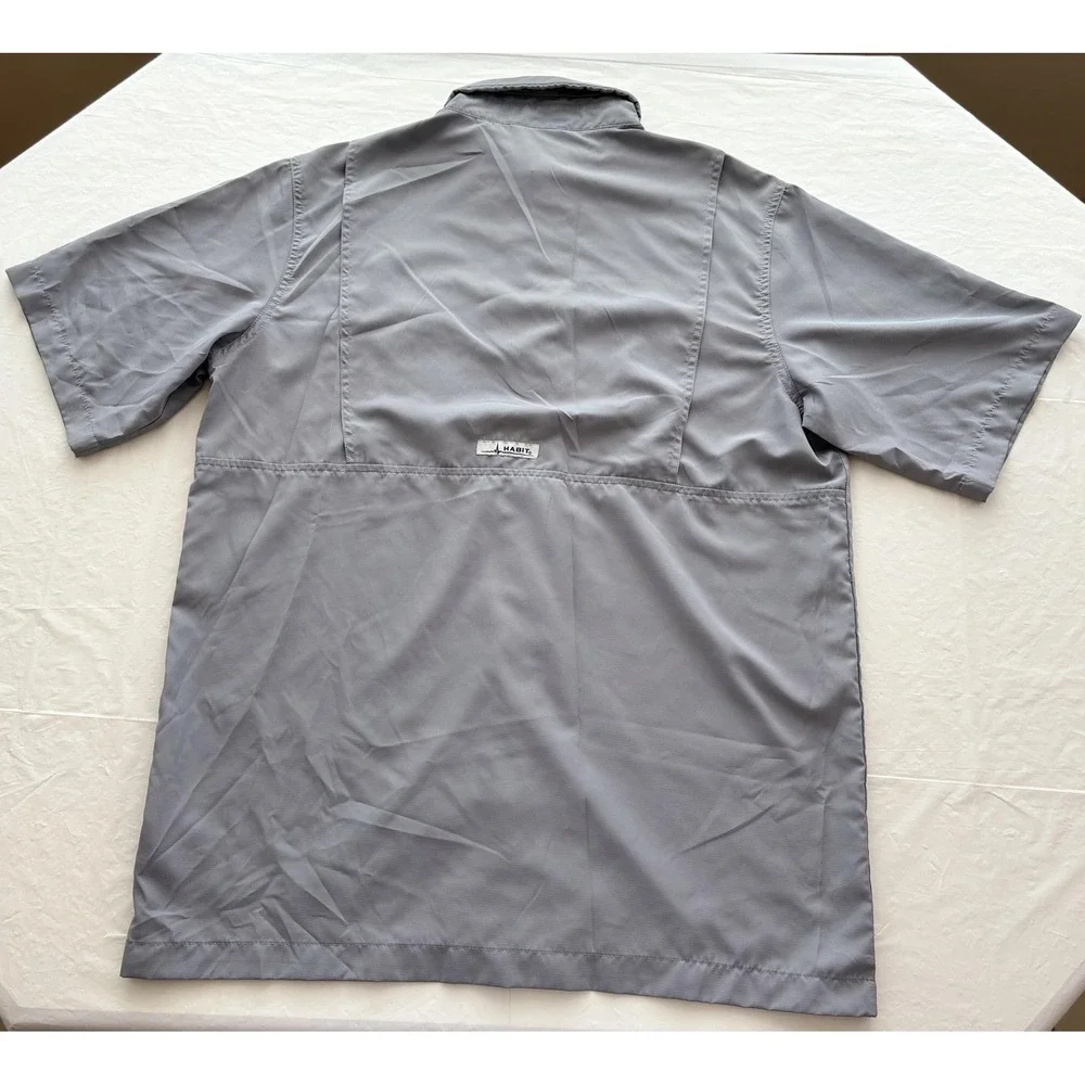 Habit Fishing Shirt Mens Medium Sharkskin UPF‎ 40+ Vented Pockets Performance